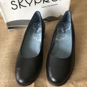 SKYPRO black heels
